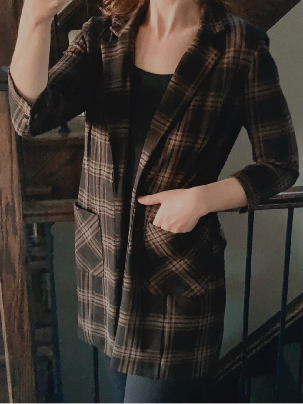 Le Chateau Women’s Long Structured Blazer Small Black / Brown Plaid